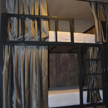 Ephesus Hostel *